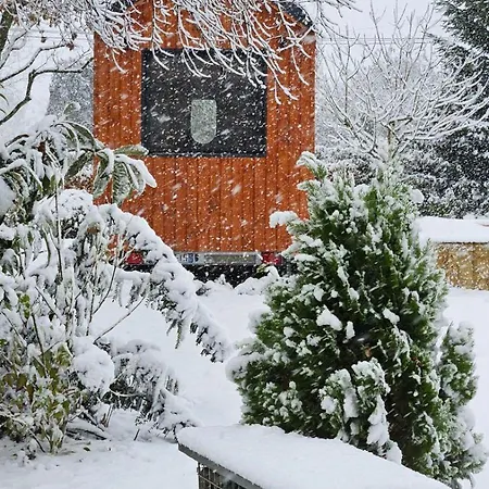 Tiny House Kota Grill & Sauna Casa de Férias *