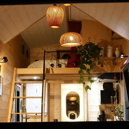 Tiny House Kota Grill & Sauna Casa de Férias Yebleron
