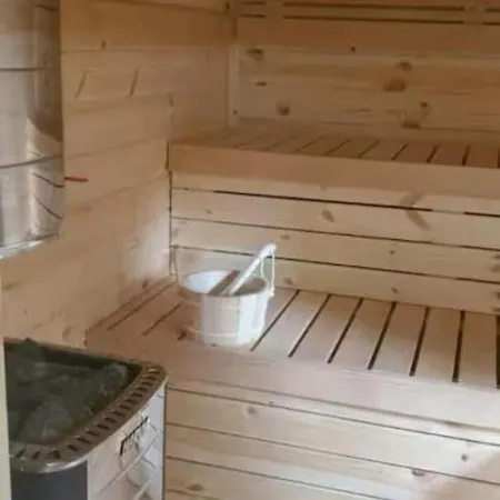 Tiny House Kota Grill & Sauna Casa de Férias