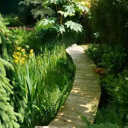 Tiny House Kota Grill & Sauna *